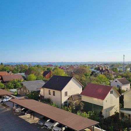 Уютная Квартира На Сутки С Видом На Море И Близостю Пляжа Krîjanivka Exterior foto