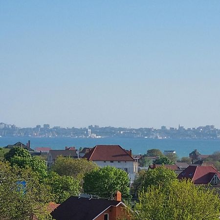 Уютная Квартира На Сутки С Видом На Море И Близостю Пляжа Krîjanivka Exterior foto